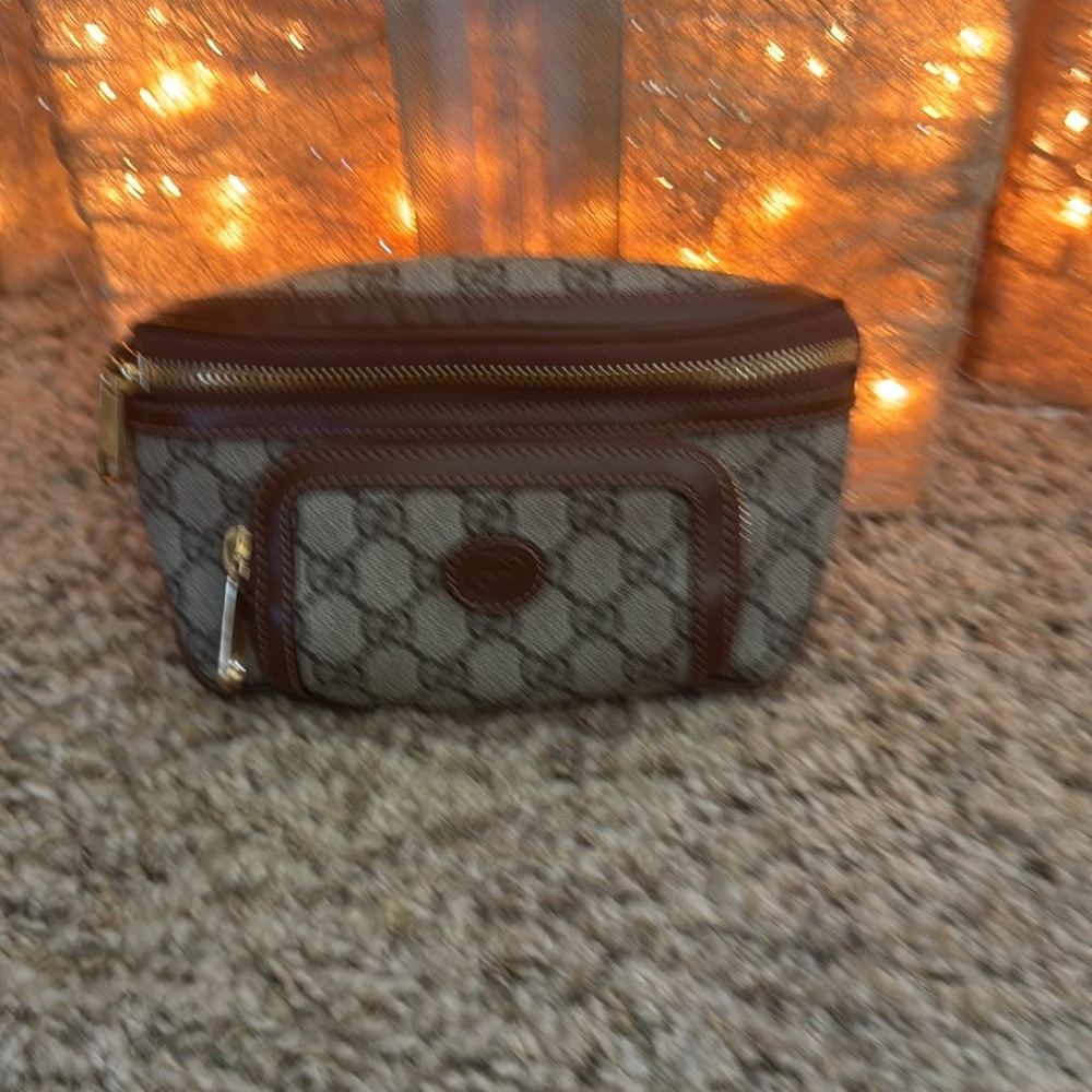 Gucci large belt bag. Retails for $1,390 selling for $899.00